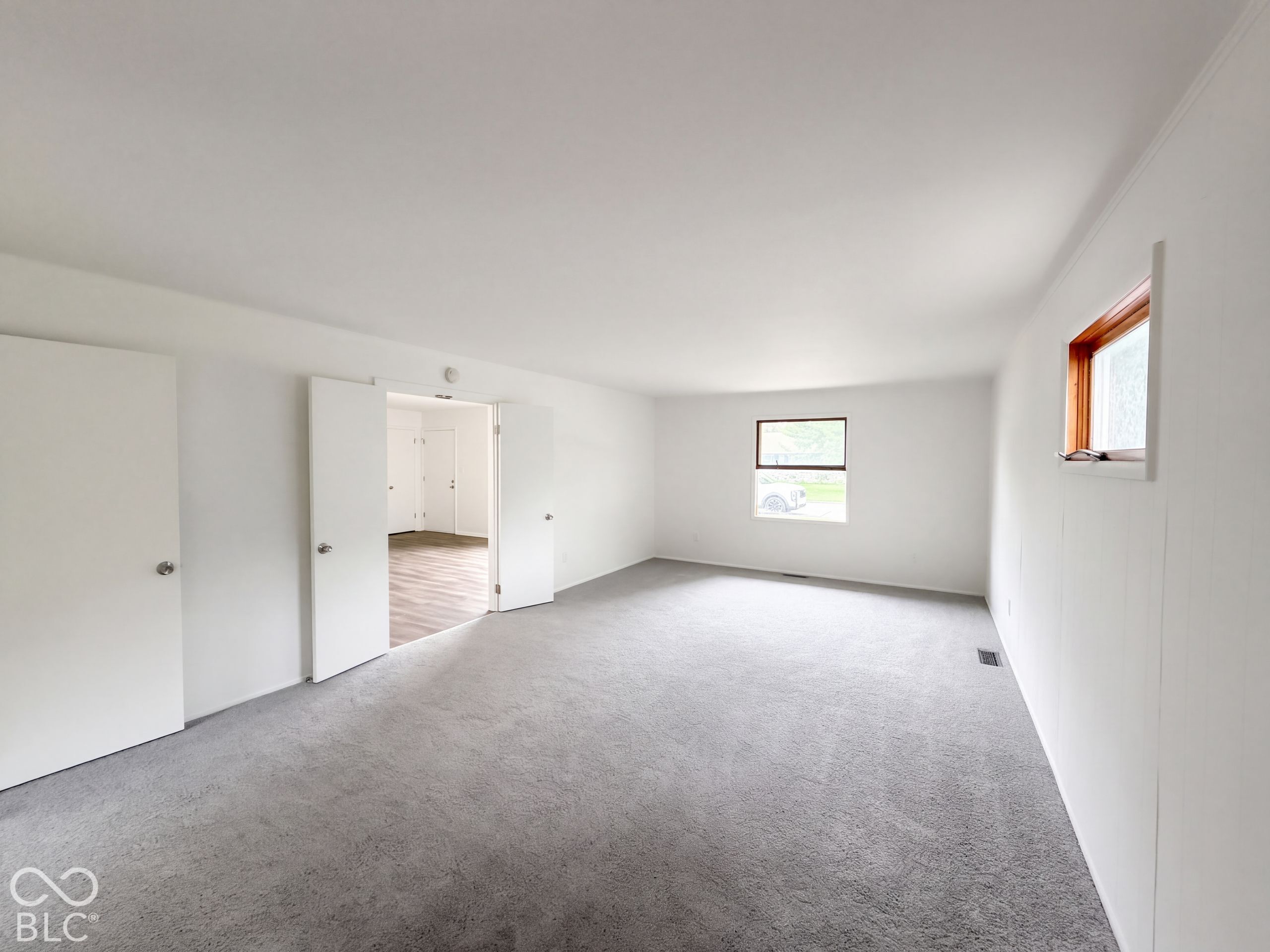 404 Brewer Drive, Greenwood, IN 46142