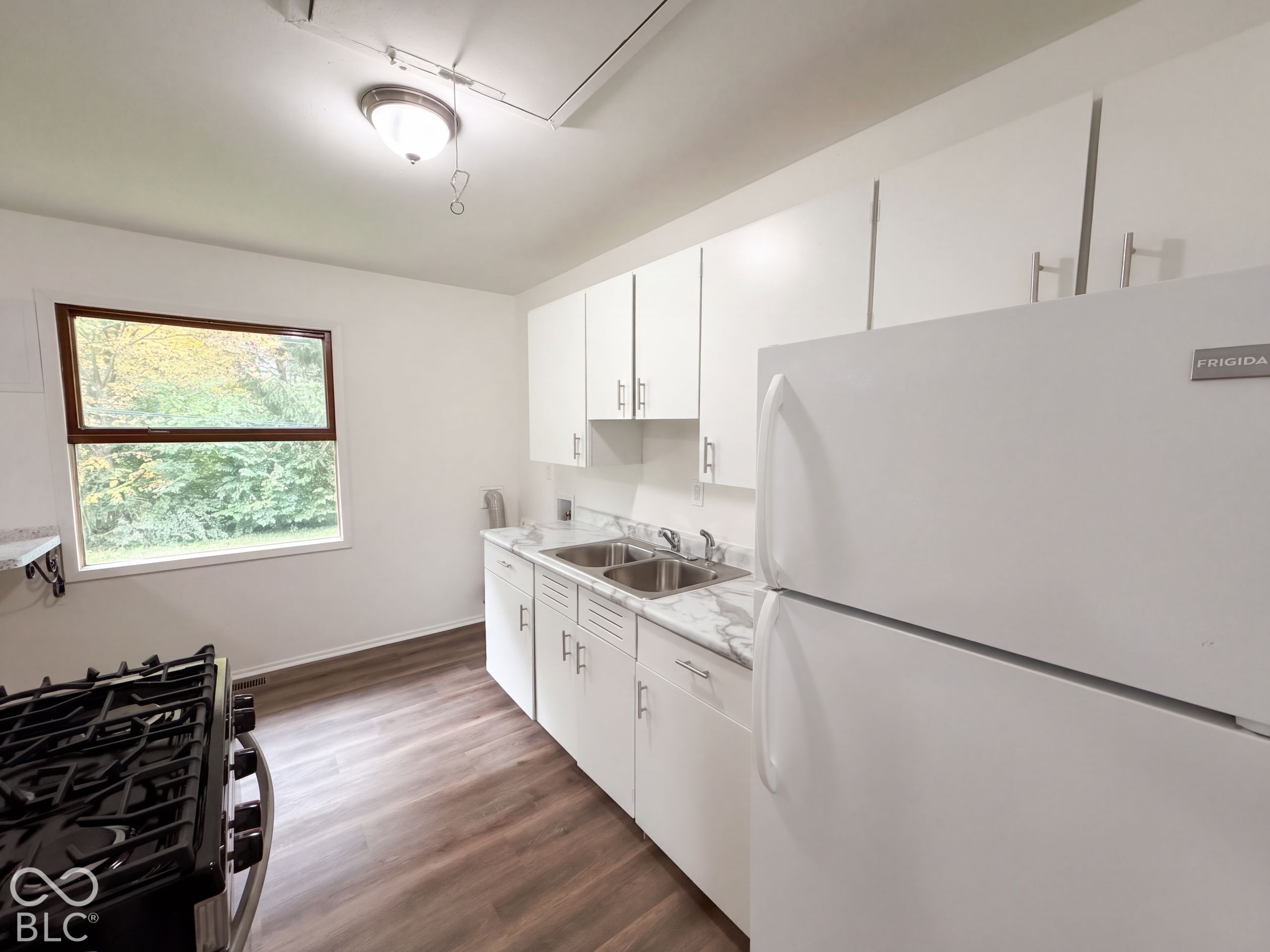 404 Brewer Drive, Greenwood, IN 46142