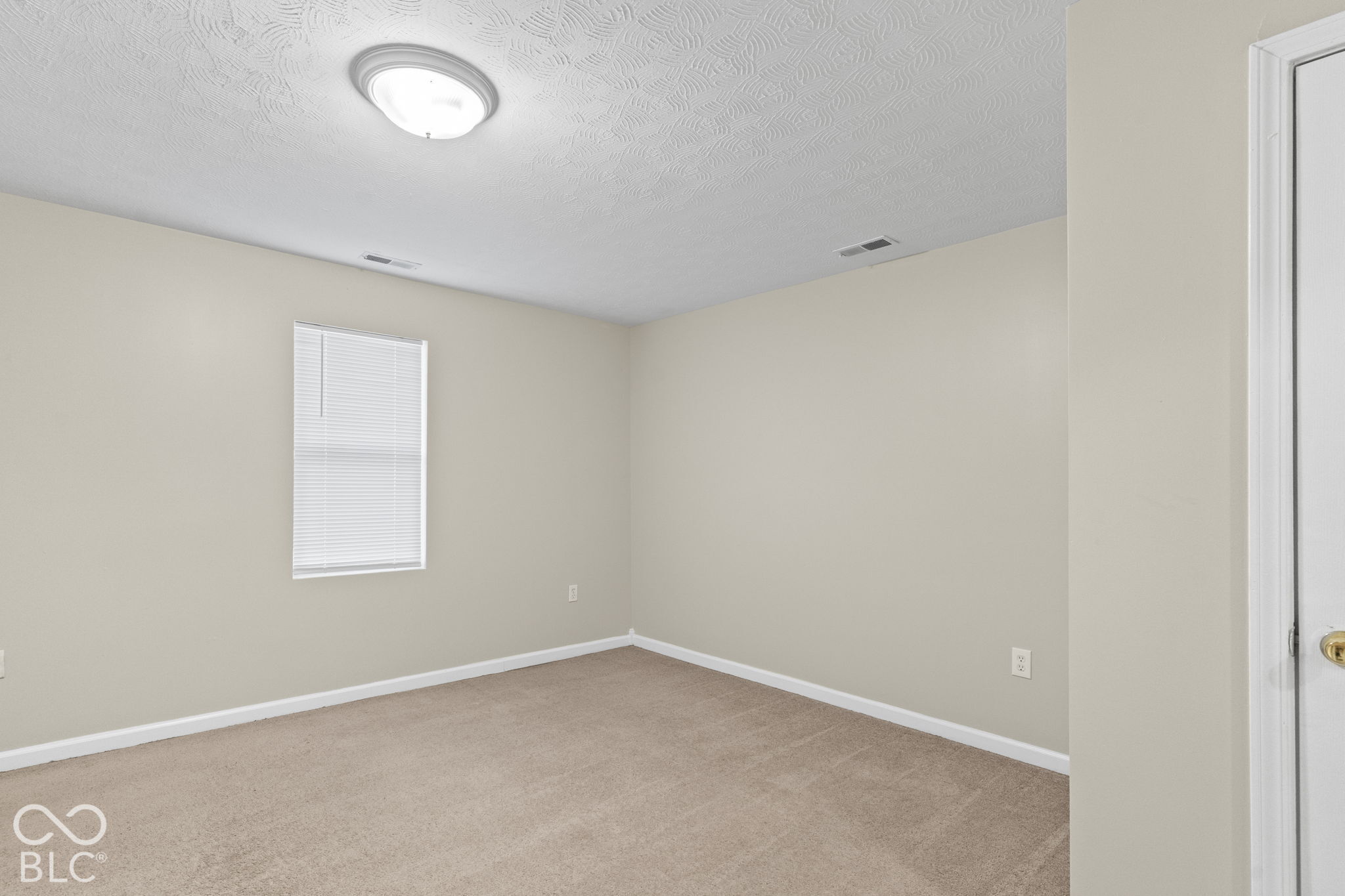 365 E Kerton Street, Scottsburg, IN 47170
