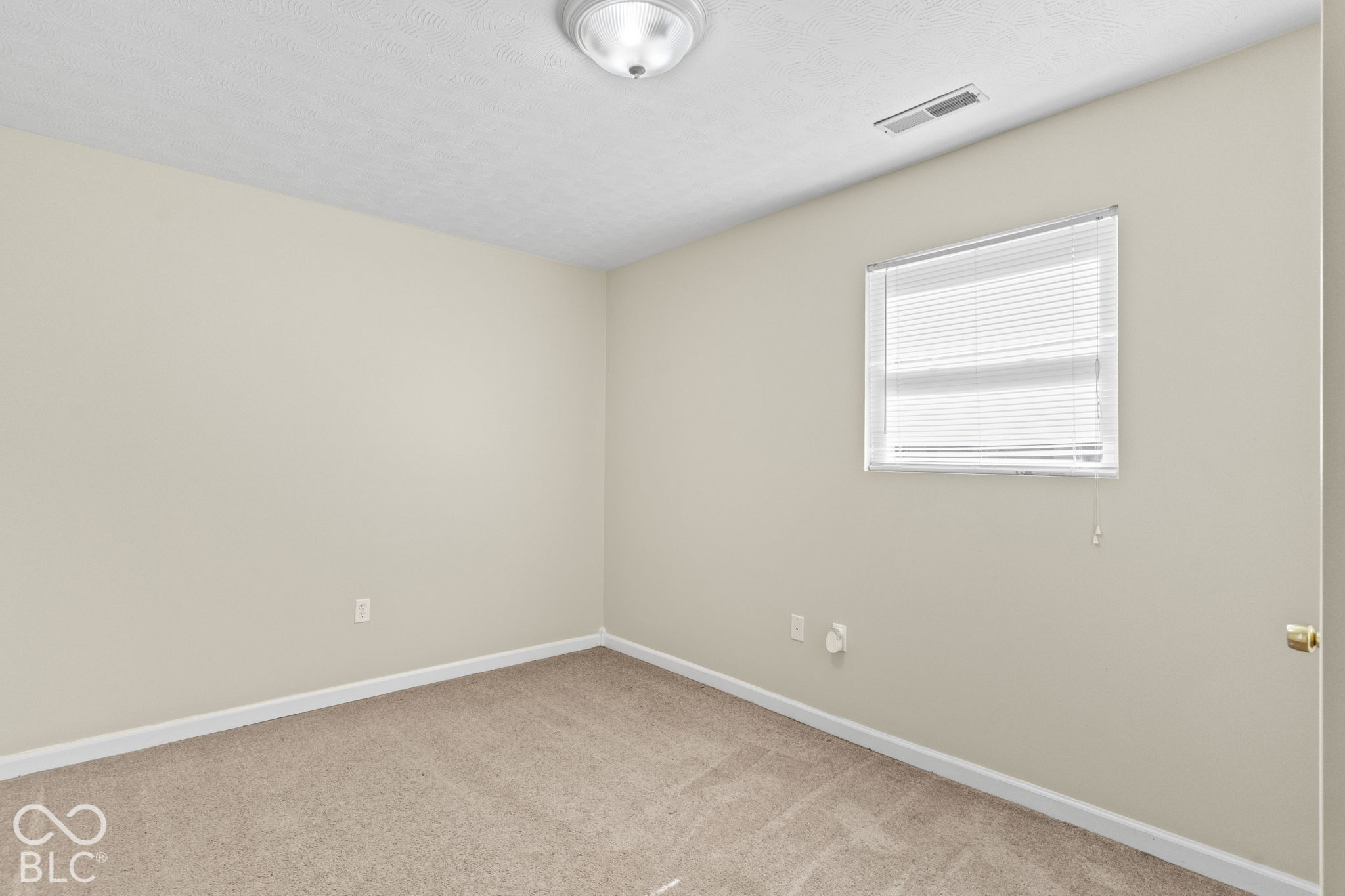 365 E Kerton Street, Scottsburg, IN 47170