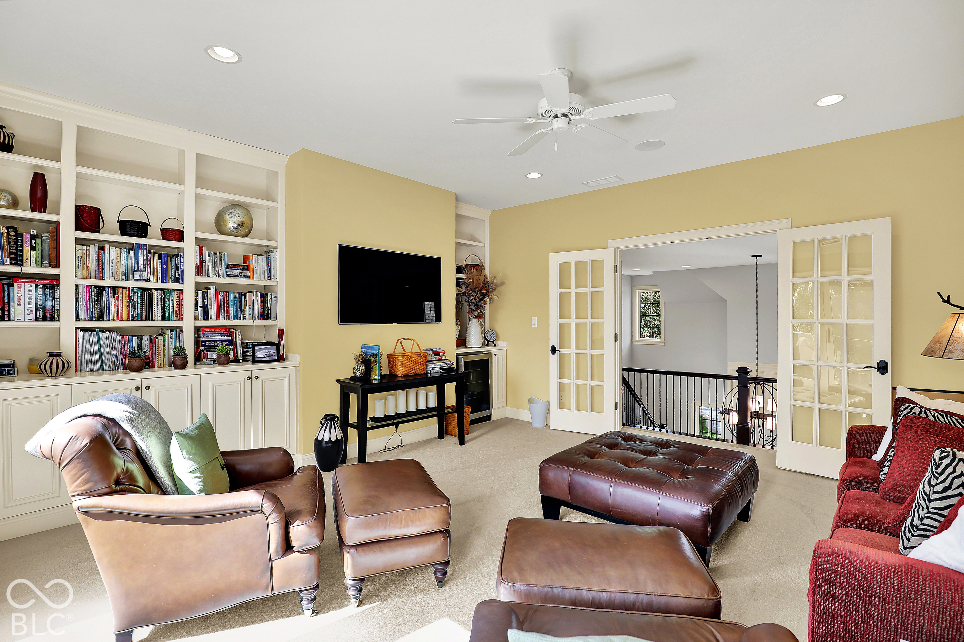 15621 Hidden Oaks Court, Carmel, IN 46033