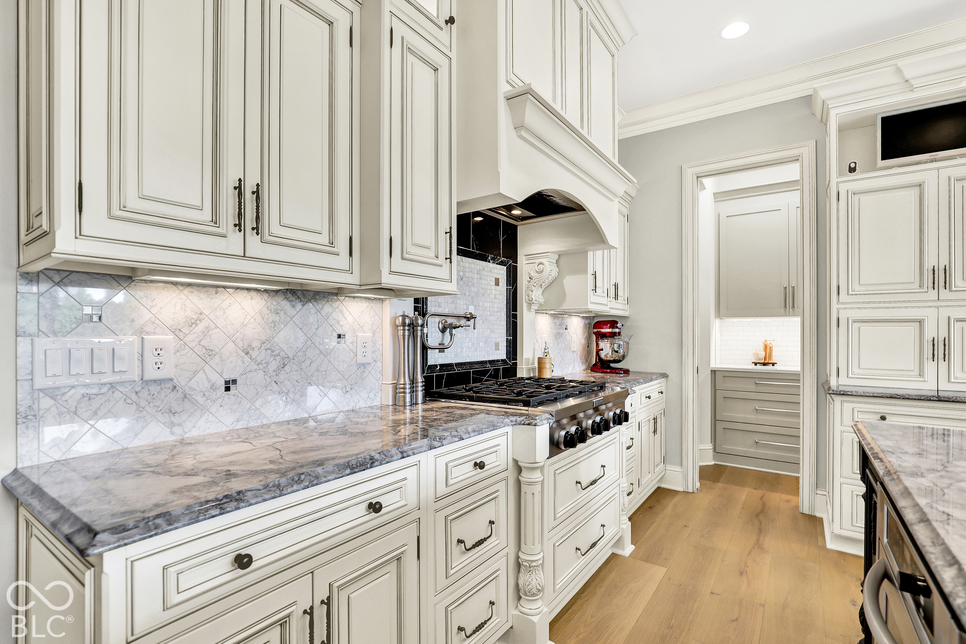 15621 Hidden Oaks Court, Carmel, IN 46033