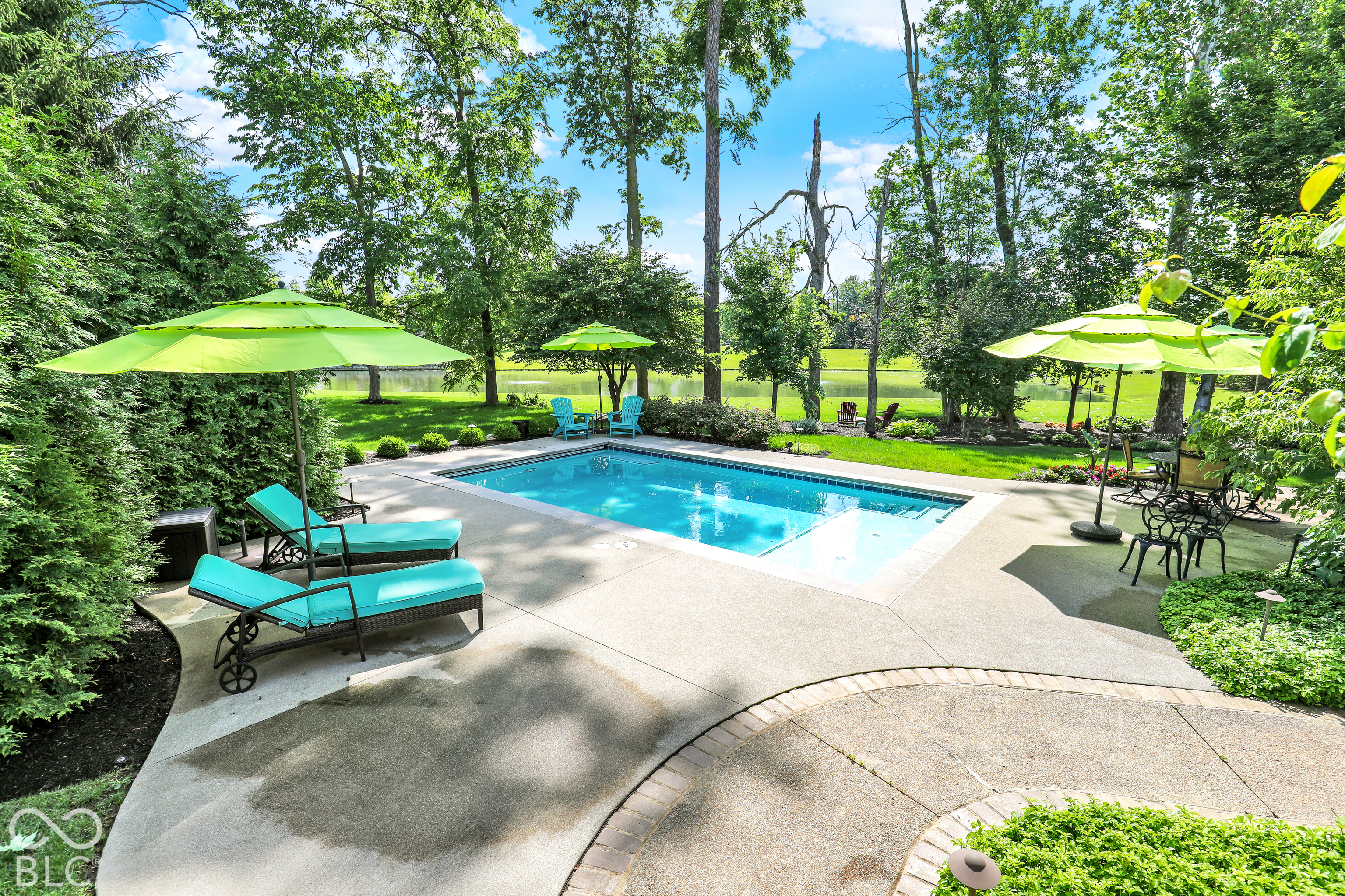 15621 Hidden Oaks Court, Carmel, IN 46033