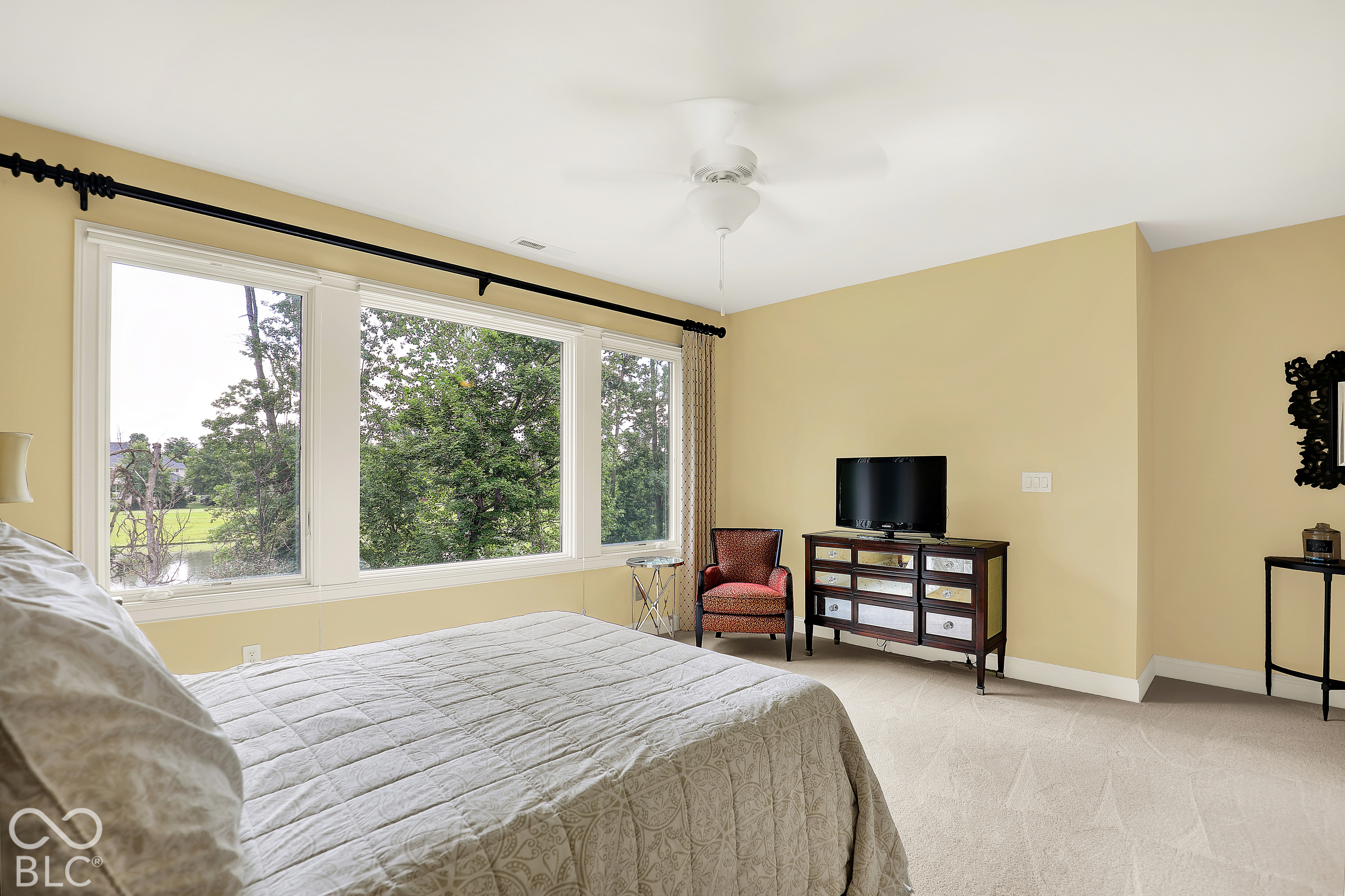15621 Hidden Oaks Court, Carmel, IN 46033