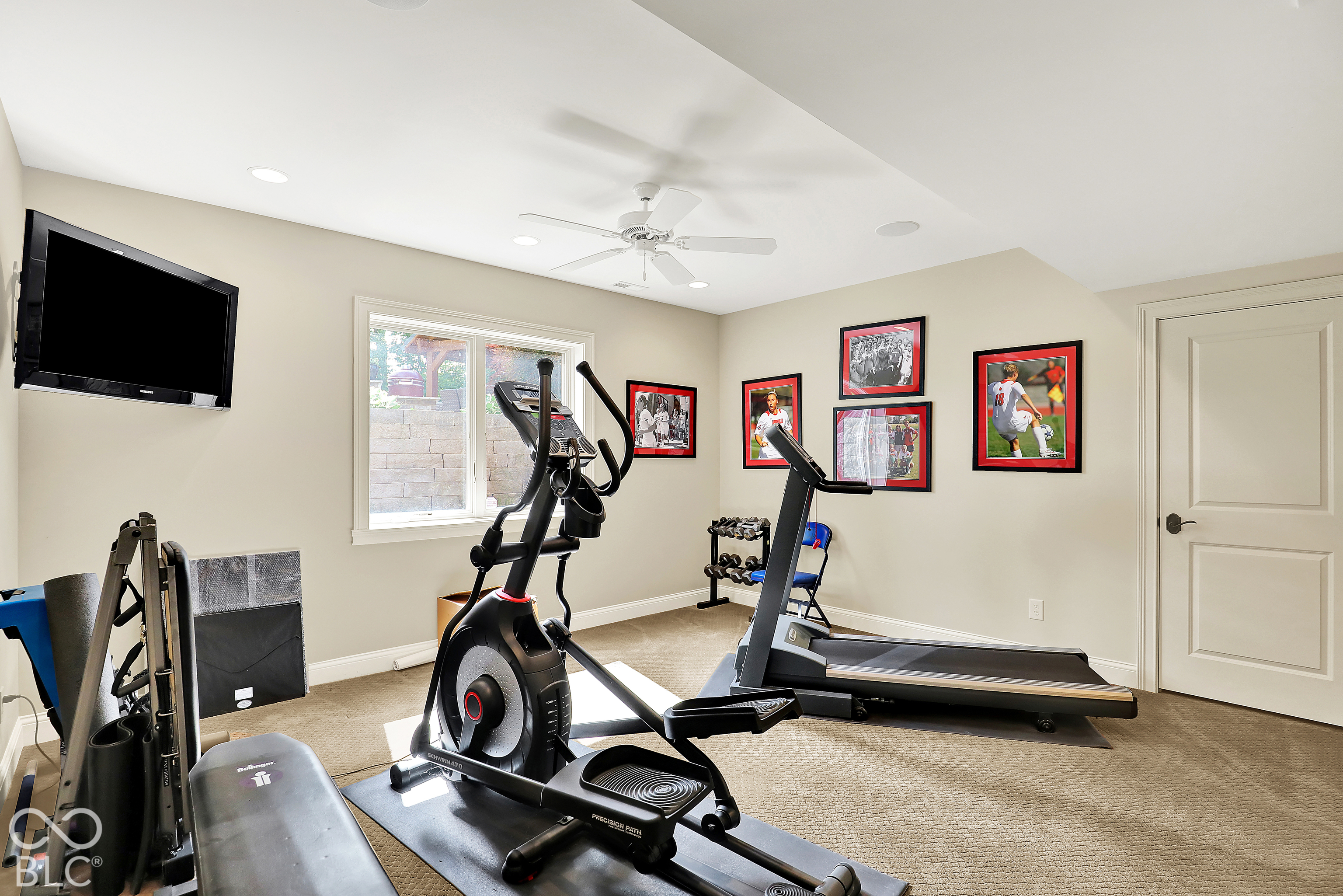 15621 Hidden Oaks Court, Carmel, IN 46033