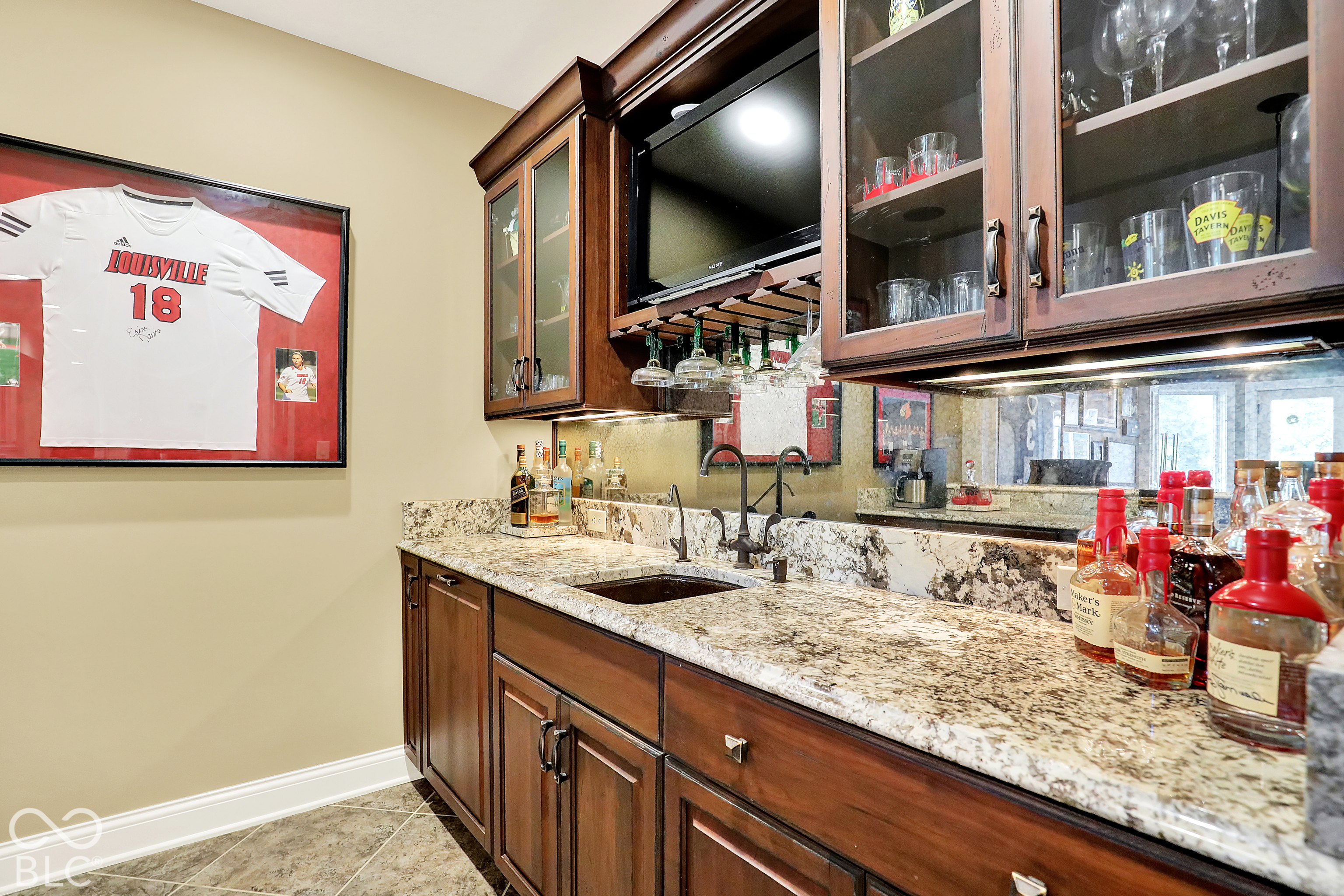 15621 Hidden Oaks Court, Carmel, IN 46033