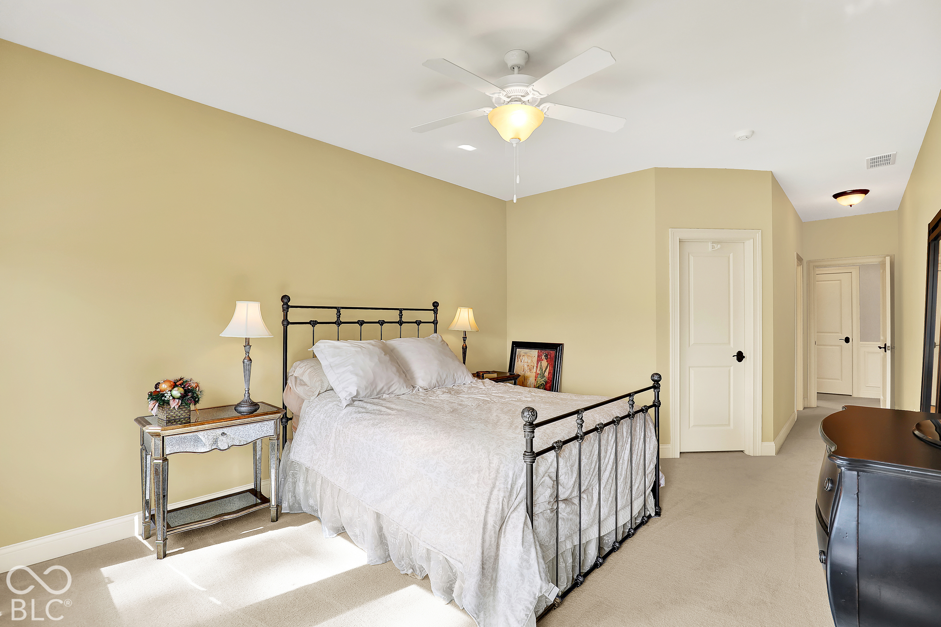 15621 Hidden Oaks Court, Carmel, IN 46033