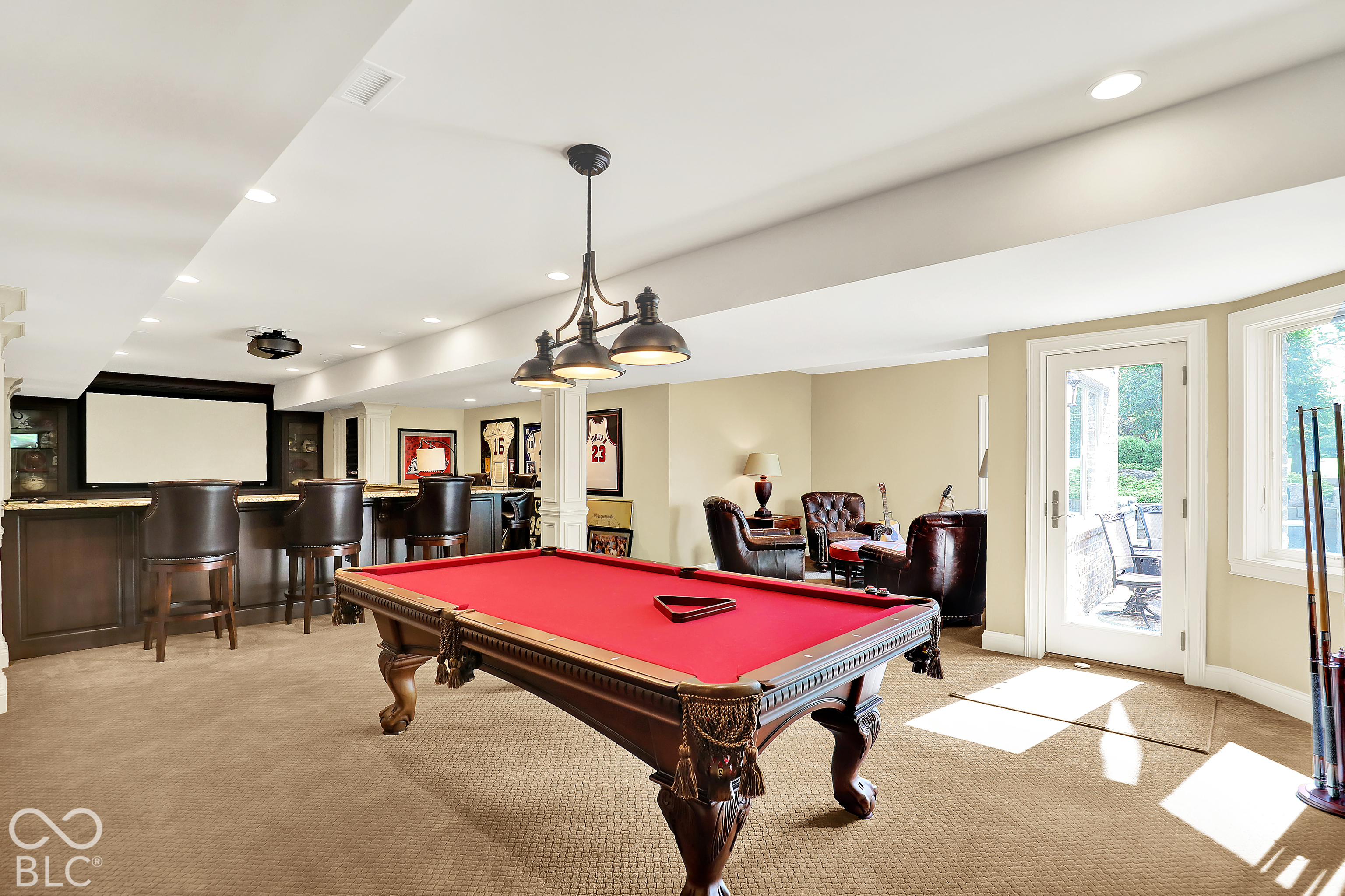 15621 Hidden Oaks Court, Carmel, IN 46033