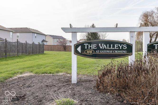 7155 N Lyndhurst Crossing, McCordsville, IN 46055