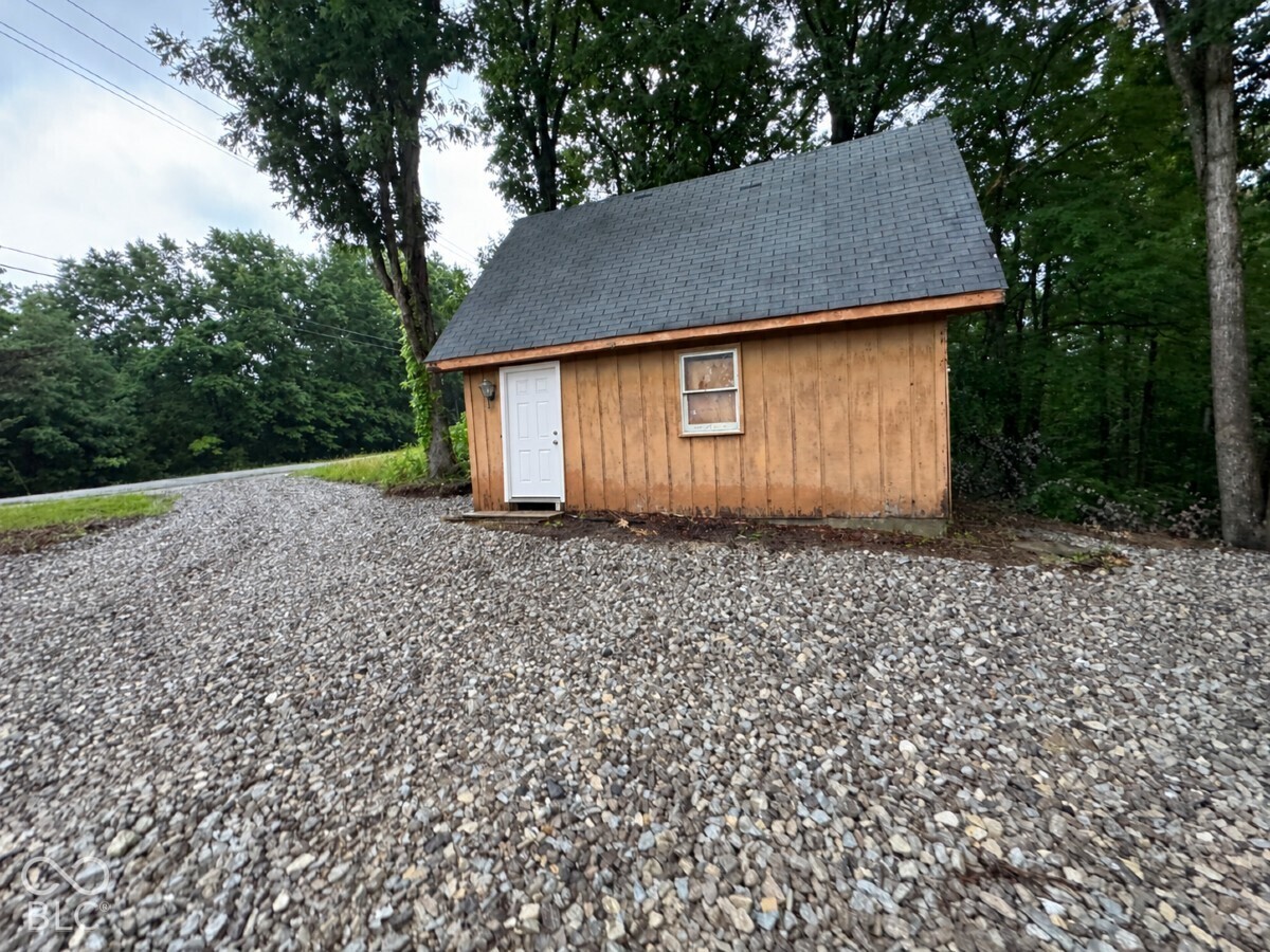 1625 State Road 46 W, Nashville, IN 47448