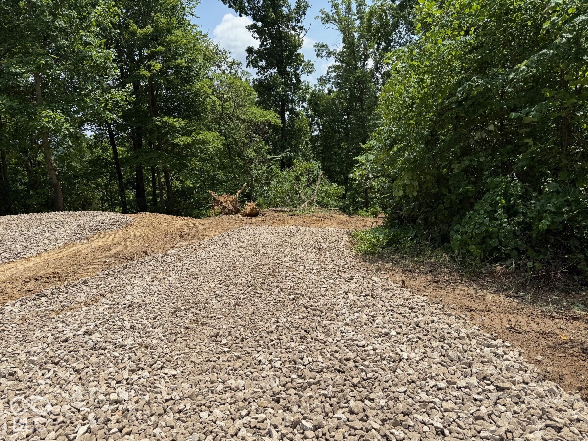 1625 State Road 46 W, Nashville, IN 47448