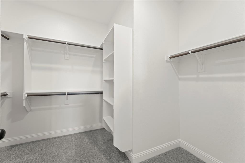 22. 2543 Brunswick - Closet