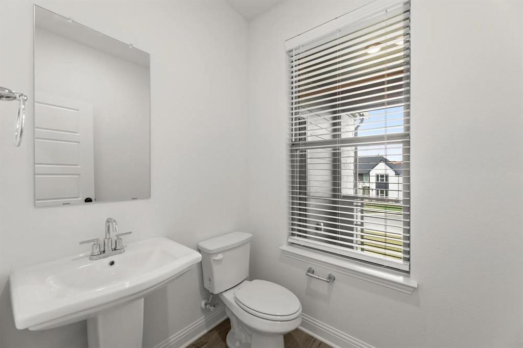 The Rutherford A Bathroom