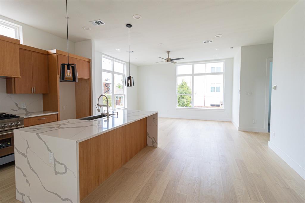 4210 Roseland Avenue, Dallas, TX 75204