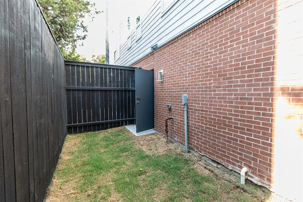 4210 Roseland Avenue, Dallas, TX 75204