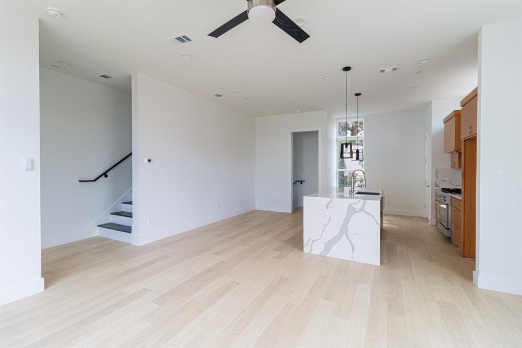 4210 Roseland Avenue, Dallas, TX 75204
