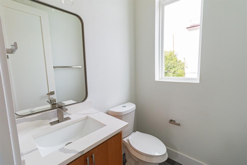 4210 Roseland Avenue, Dallas, TX 75204