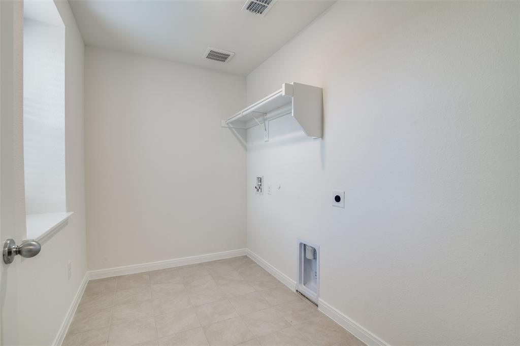 4046 Bedford Drive, Crandall, TX 75114