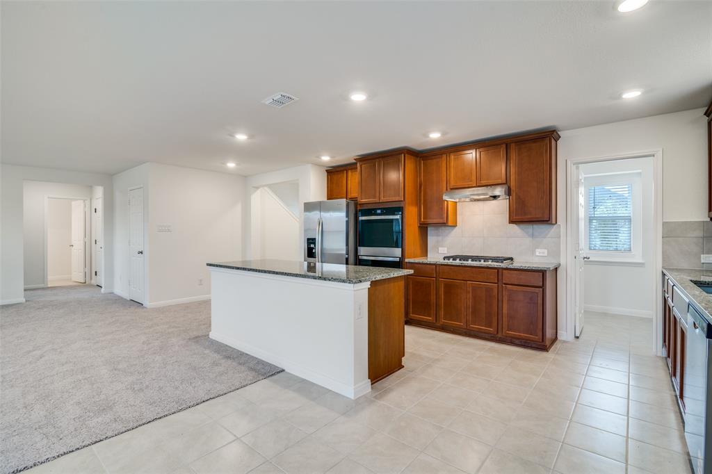 4046 Bedford Drive, Crandall, TX 75114