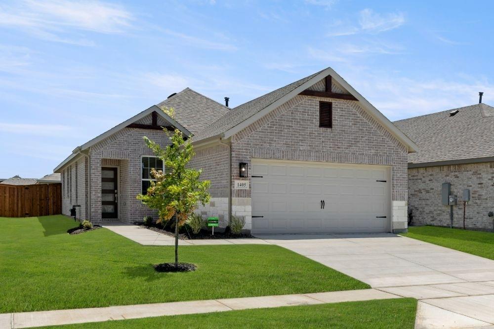 04. 1405 Grove Pond - Front (3)