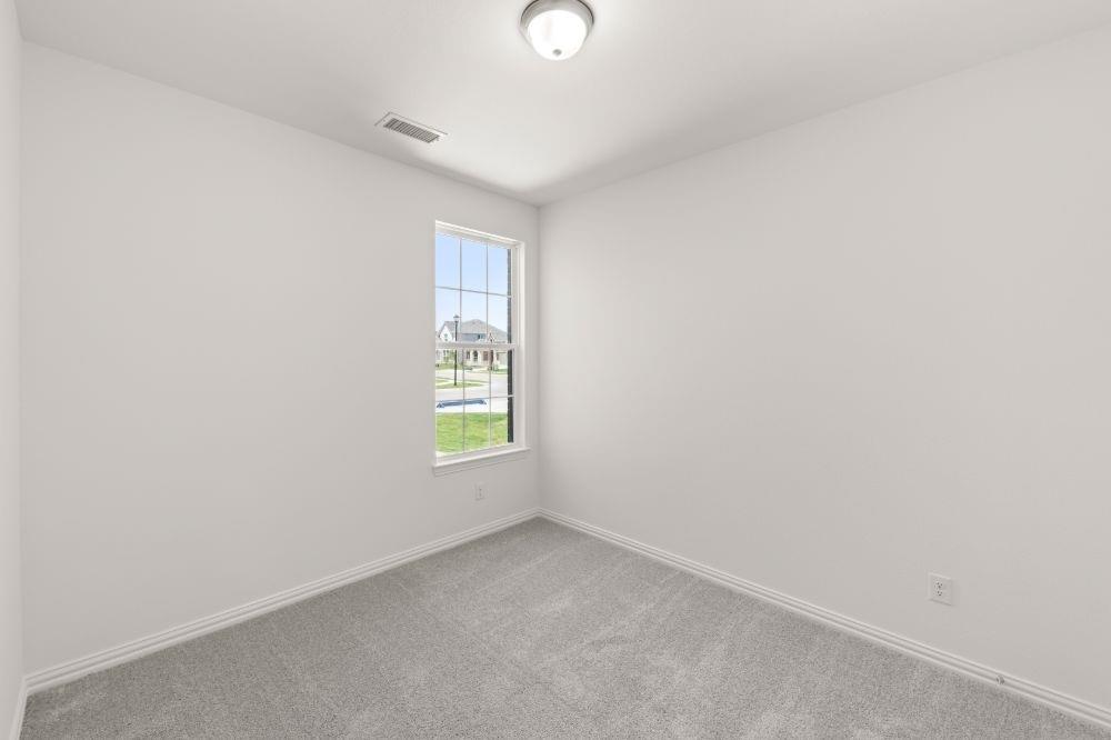 24. 1405 Grove Pond - Bed 3