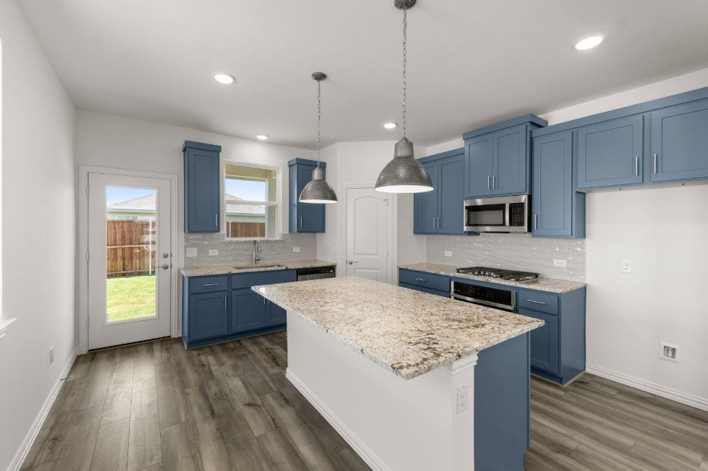16. 1405 Grove Pond - Kitchen