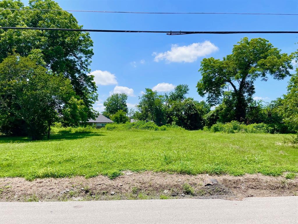 806 S Medora Street, Terrell, TX 75160