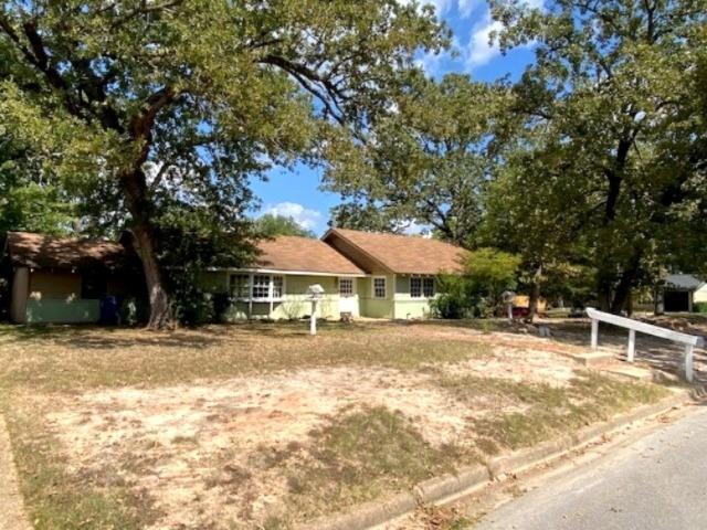100 Thunderbird Drive, Athens, TX 75751 100 Thunderbird Drive, Athens, TX 75751
