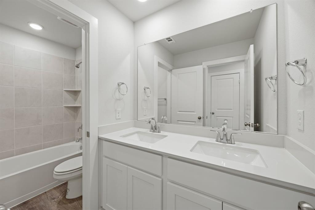 730 Carson Drive, Forney, TX 75126
