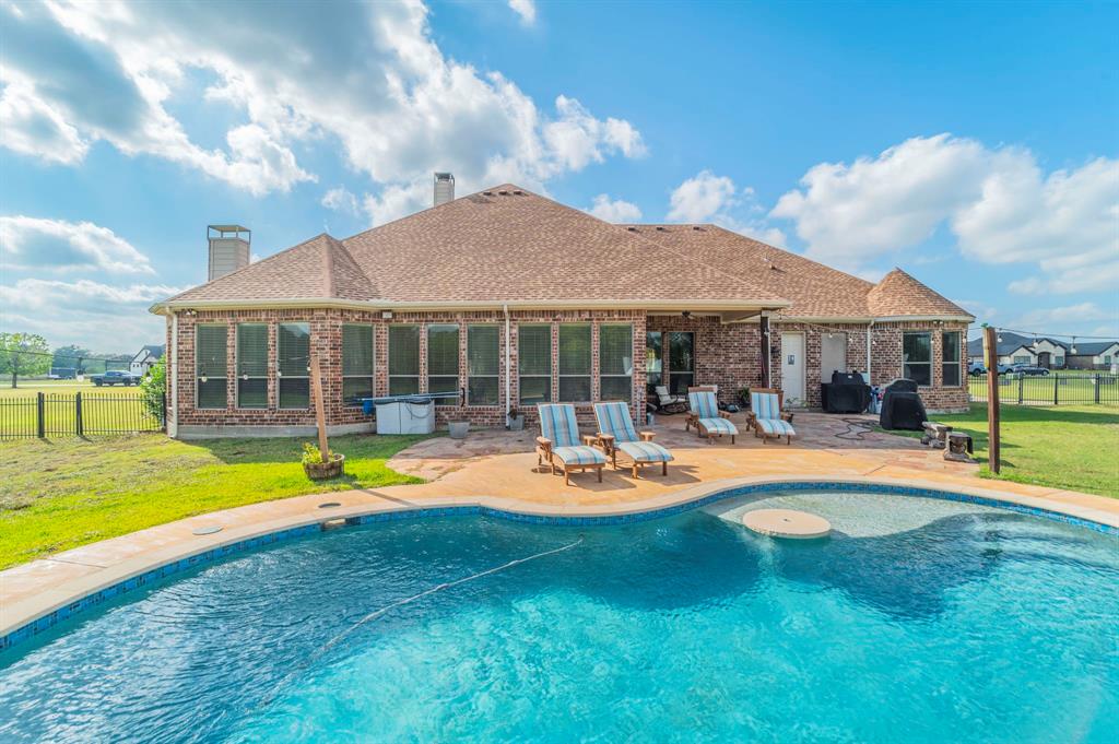 Inground pool! You will love it!