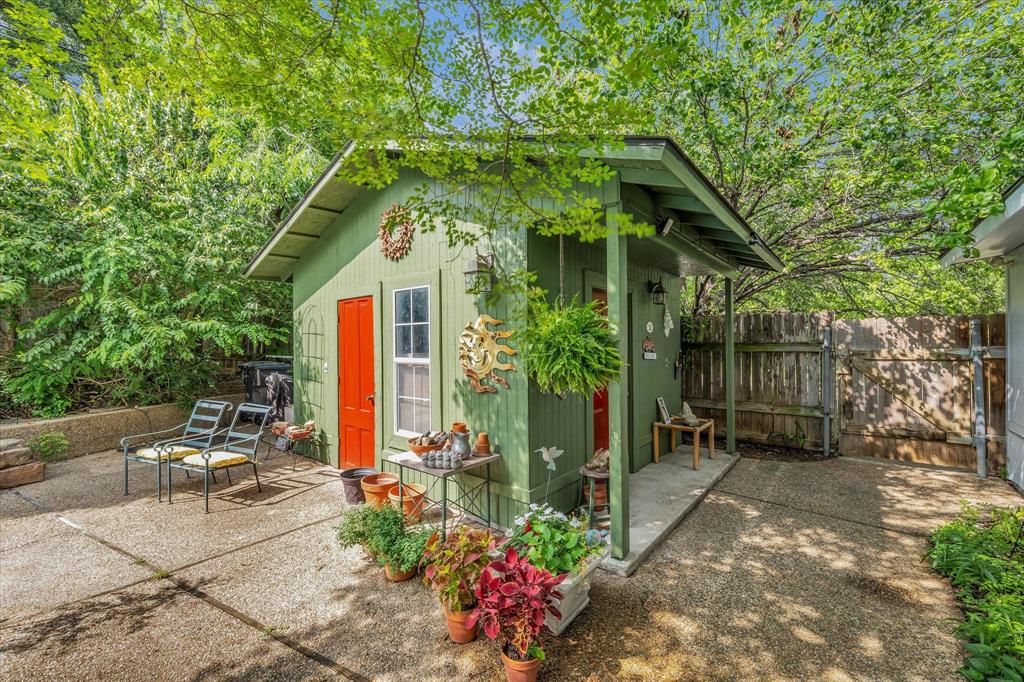 5601 Woodcastle Street, Waco, TX 76710