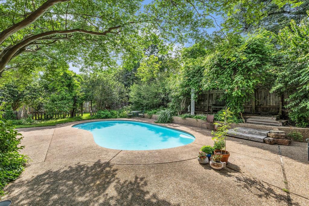 5601 Woodcastle Street, Waco, TX 76710