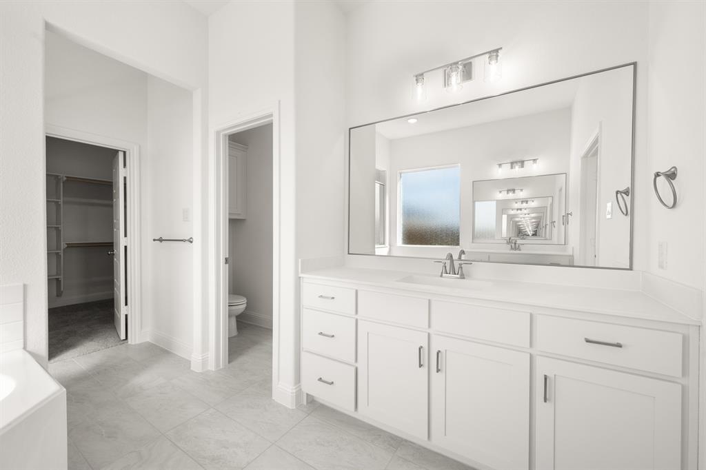 764 Texas Thistle- Primary Suite-3