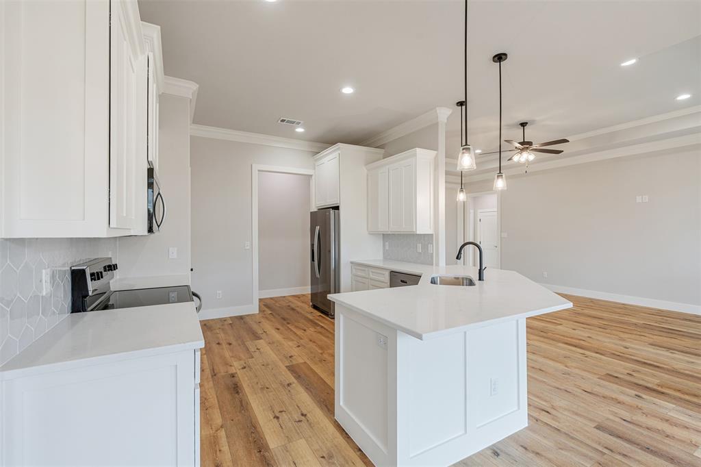 504 Limestone Circle, Mabank, TX 75147 504 Limestone Circle, Mabank, TX 75147
