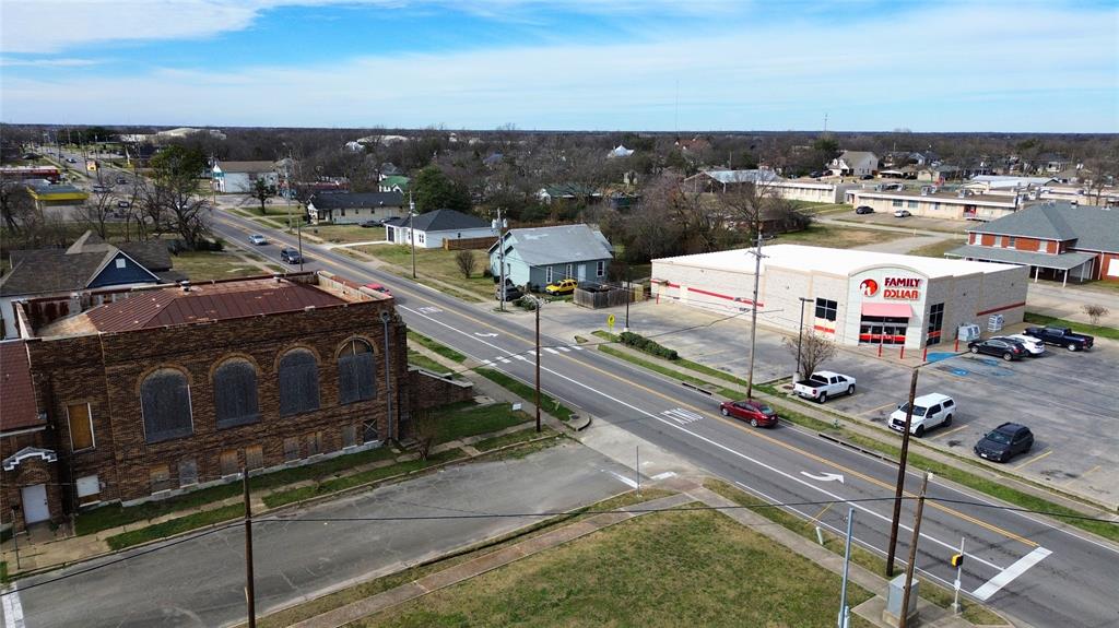 3907 Lee Street, Greenville, TX 75401