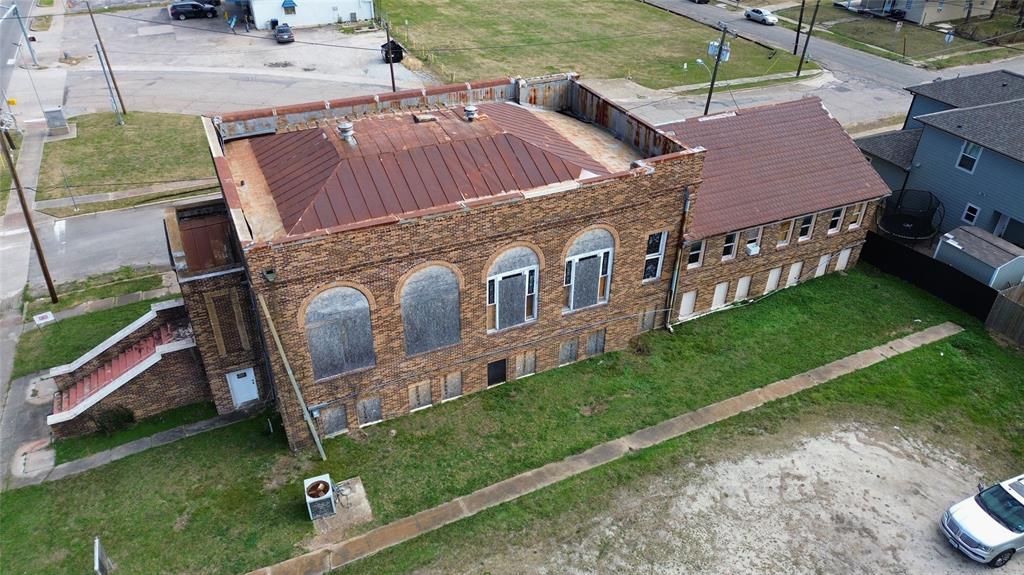 3907 Lee Street, Greenville, TX 75401