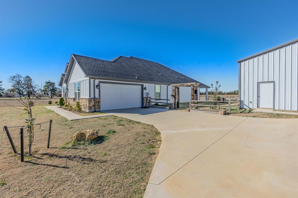 4280 County Road 3220, Lone Oak, TX 75453