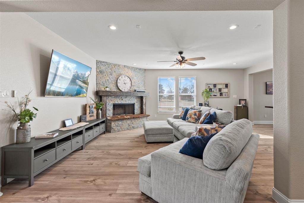 4280 County Road 3220, Lone Oak, TX 75453