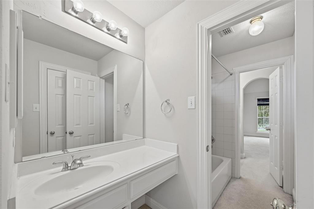 222 River Birch Trail, Garland, TX 75040