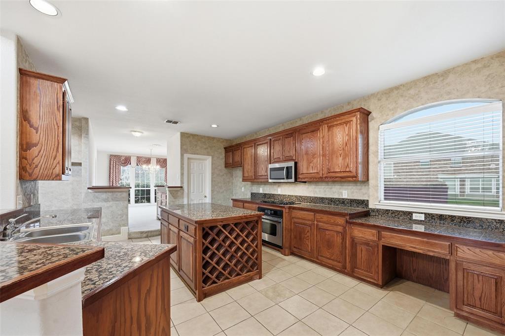 222 River Birch Trail, Garland, TX 75040