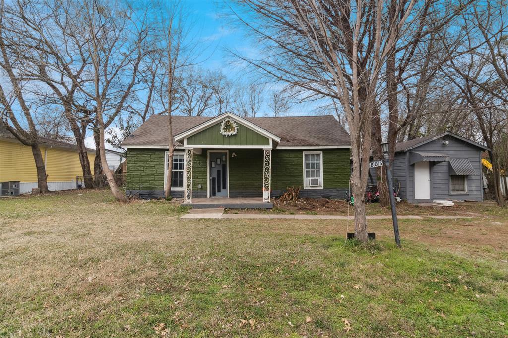 805 E 11th Street, Kemp, TX 75143 805 E 11th Street, Kemp, TX 75143