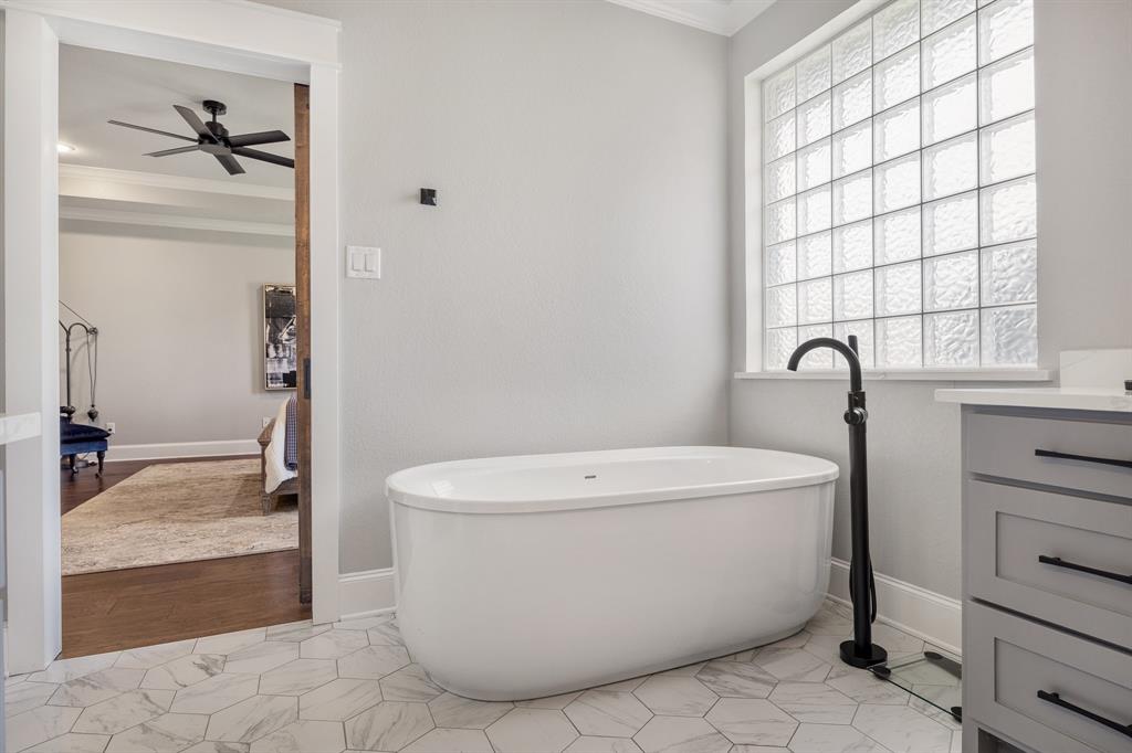 11228 Marsh Wren Circle, Flint, TX 75762
