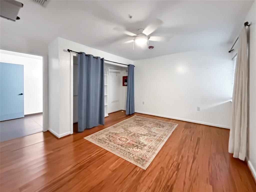 921 9th Street, Grand Prairie, TX 75050
