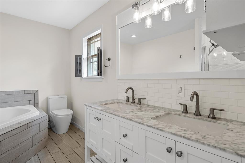 7483 Gholson Road, Waco, TX 76705