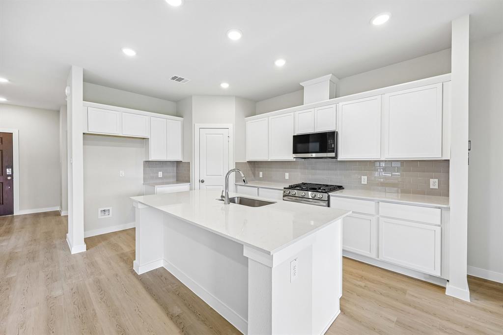 720 Ashley Gardens Drive, Forney, TX 75126