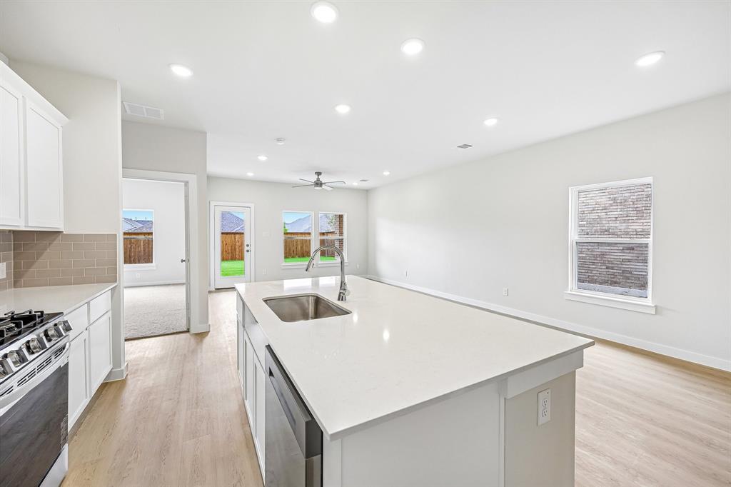 720 Ashley Gardens Drive, Forney, TX 75126