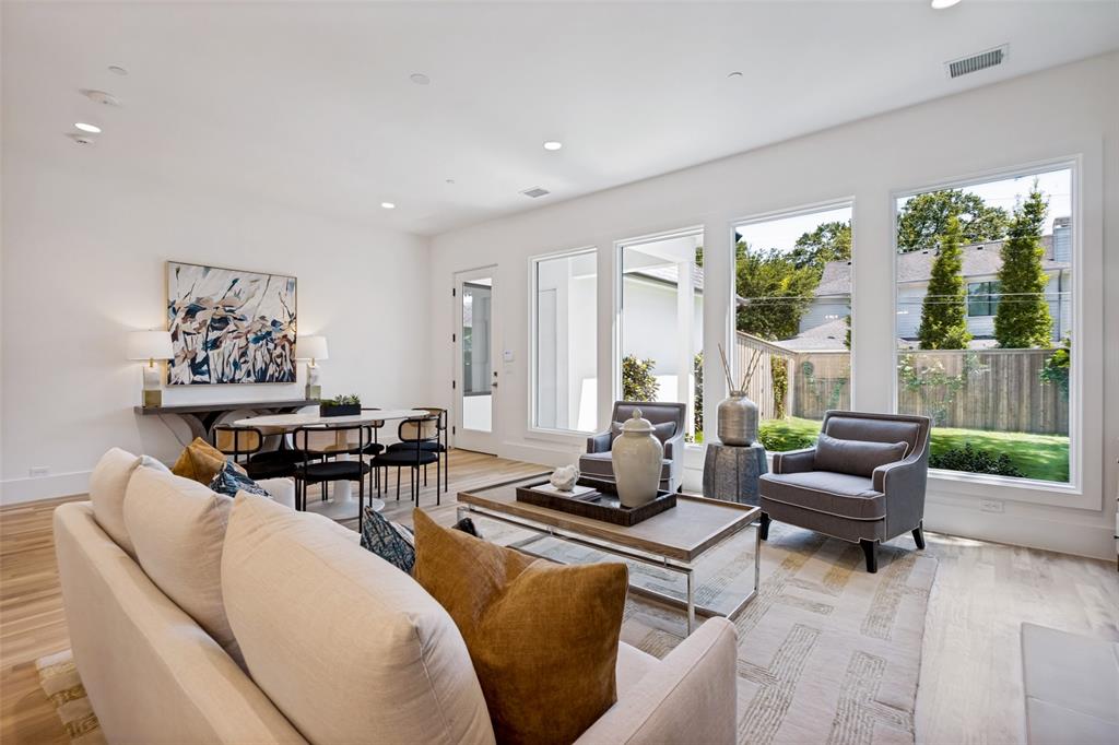 The spacious Den provides ample room for casual dining and entertaining family & friends