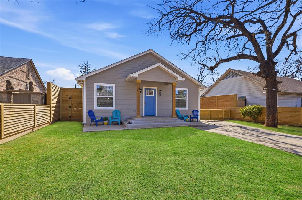 Welcome to 2518 W Amherst Ave!
