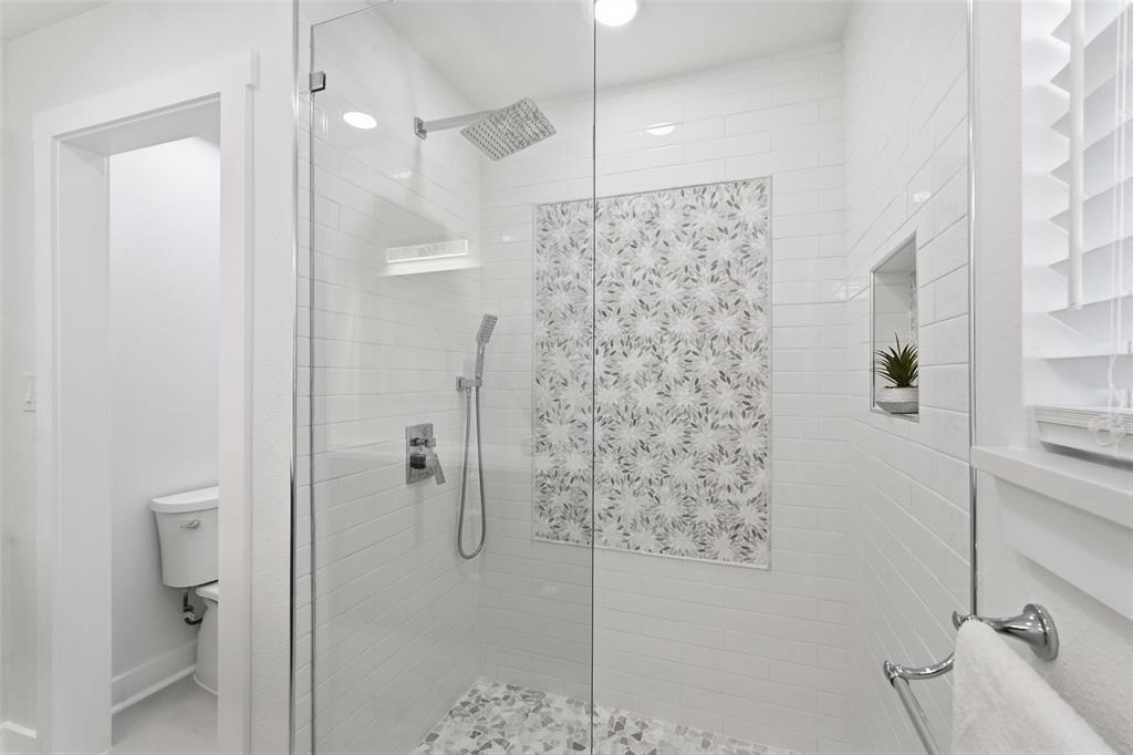 2518 W Amherst Avenue, Dallas, TX 75235