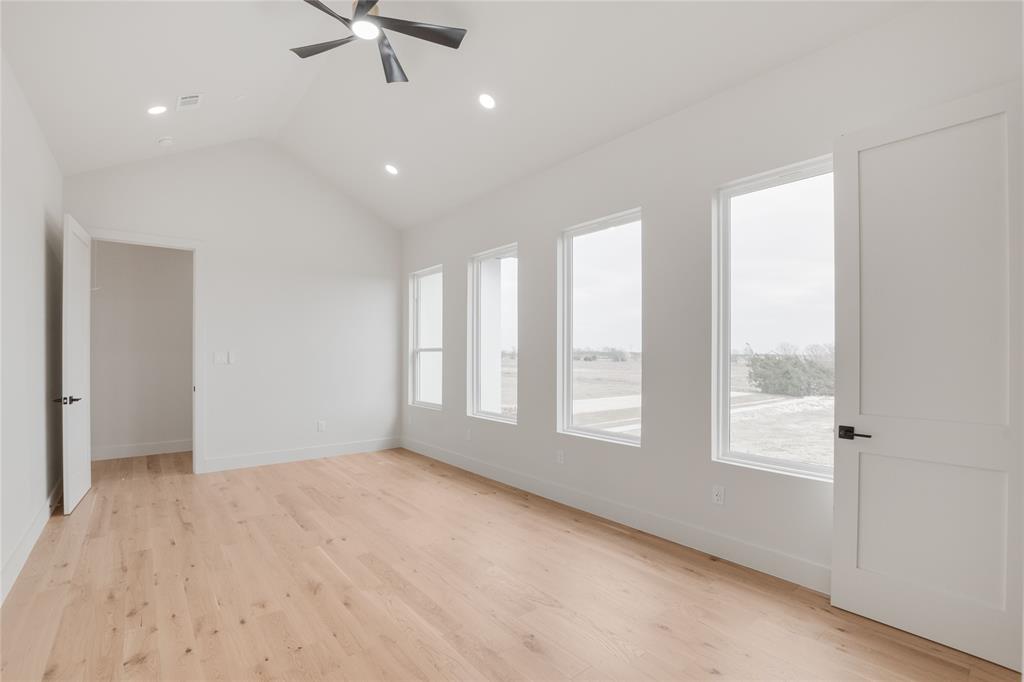 436 Whispering Way, Red Oak, TX 75154